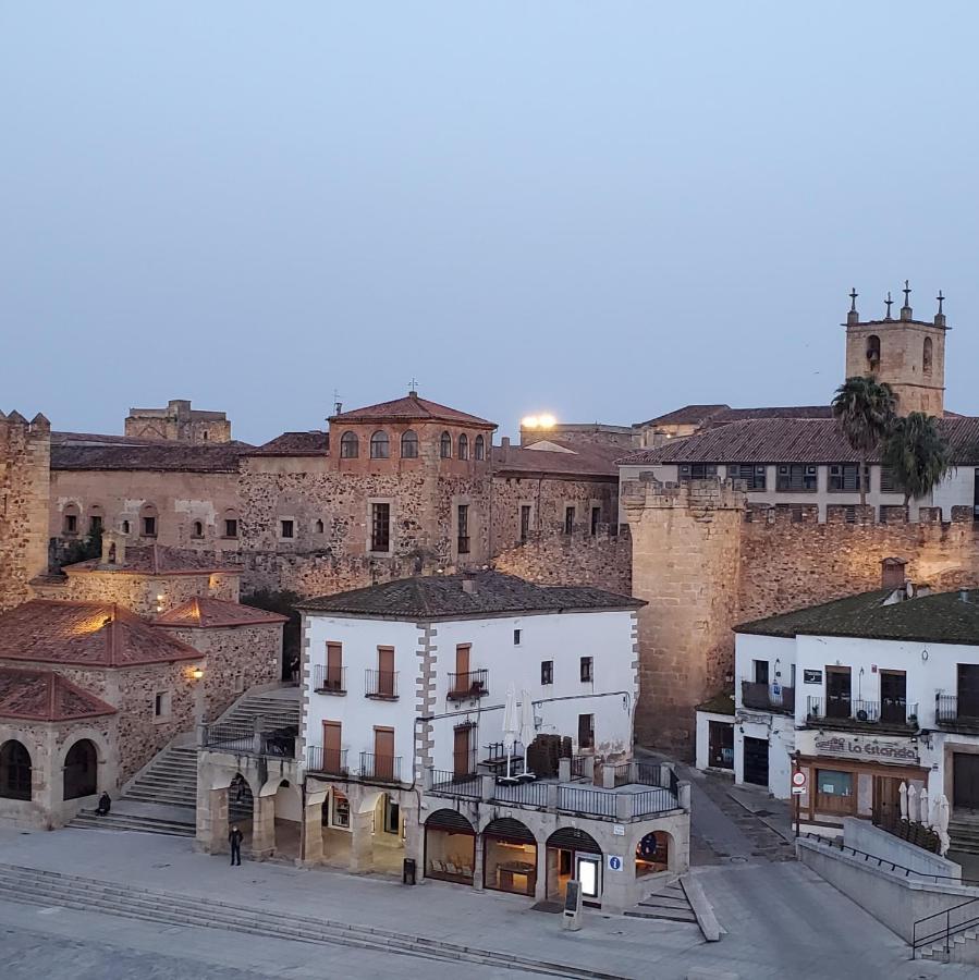 Hostal Martes Caceres Plaza Mayor - Tercer Piso Sin Ascensor Экстерьер фото